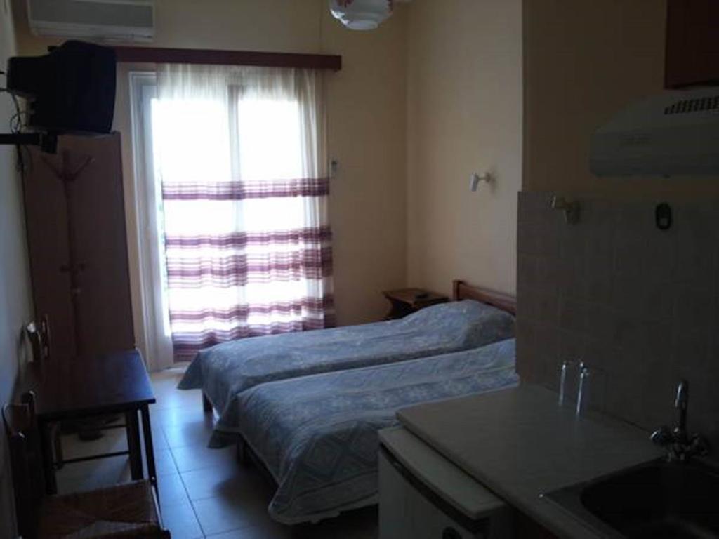 Foivos Hotel Лутра Едипсу Стая снимка