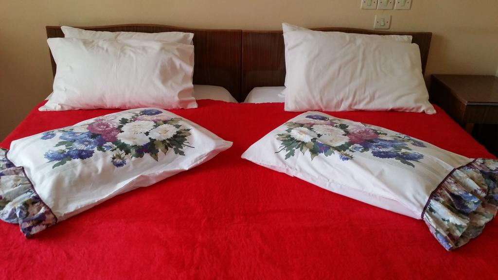 Foivos Hotel Лутра Едипсу Екстериор снимка